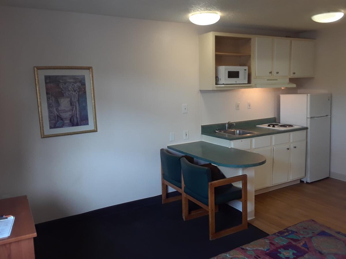 Intown Suites Houston Intercontinental מראה חיצוני תמונה
